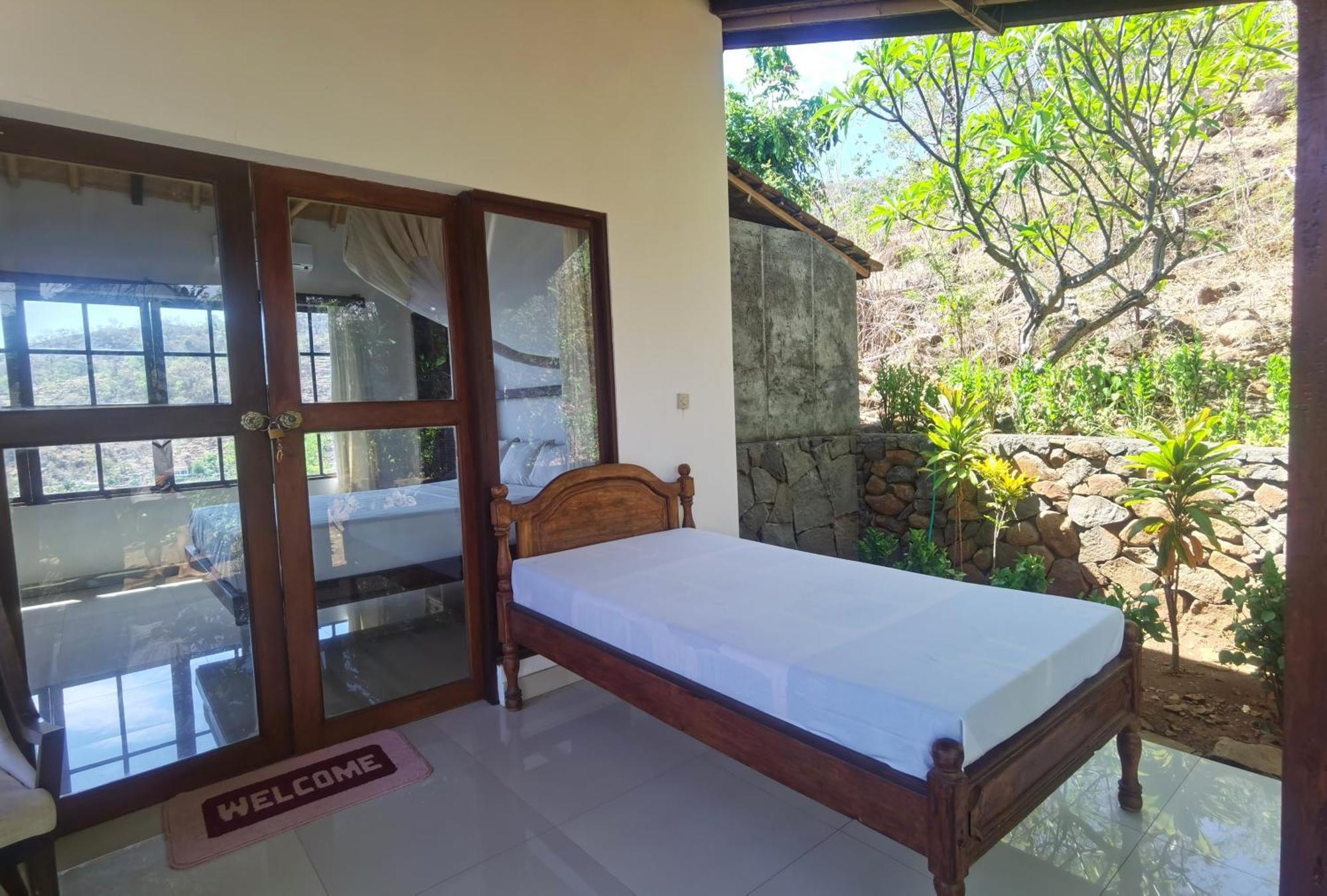 Wawa Wewe Rock Hotel Amed Buitenkant foto